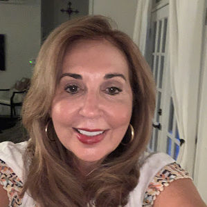 Meet your Posher, Deborah